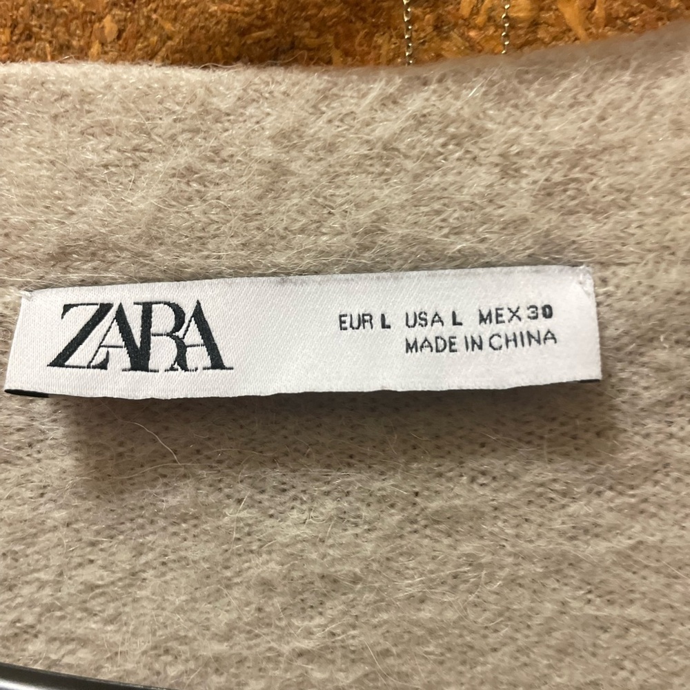 Zara Cream Cardigan Sweater V-Neck Ribbed - Picture 2 of 2